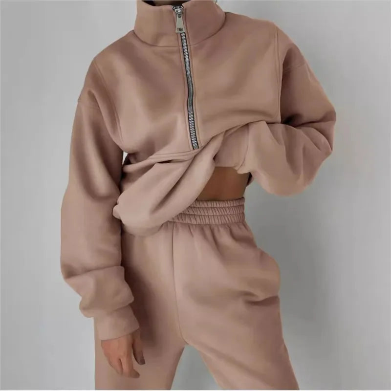 Women’s Autumn Winter Tracksuit 2-Piece Set for Casual & Sporty Wear